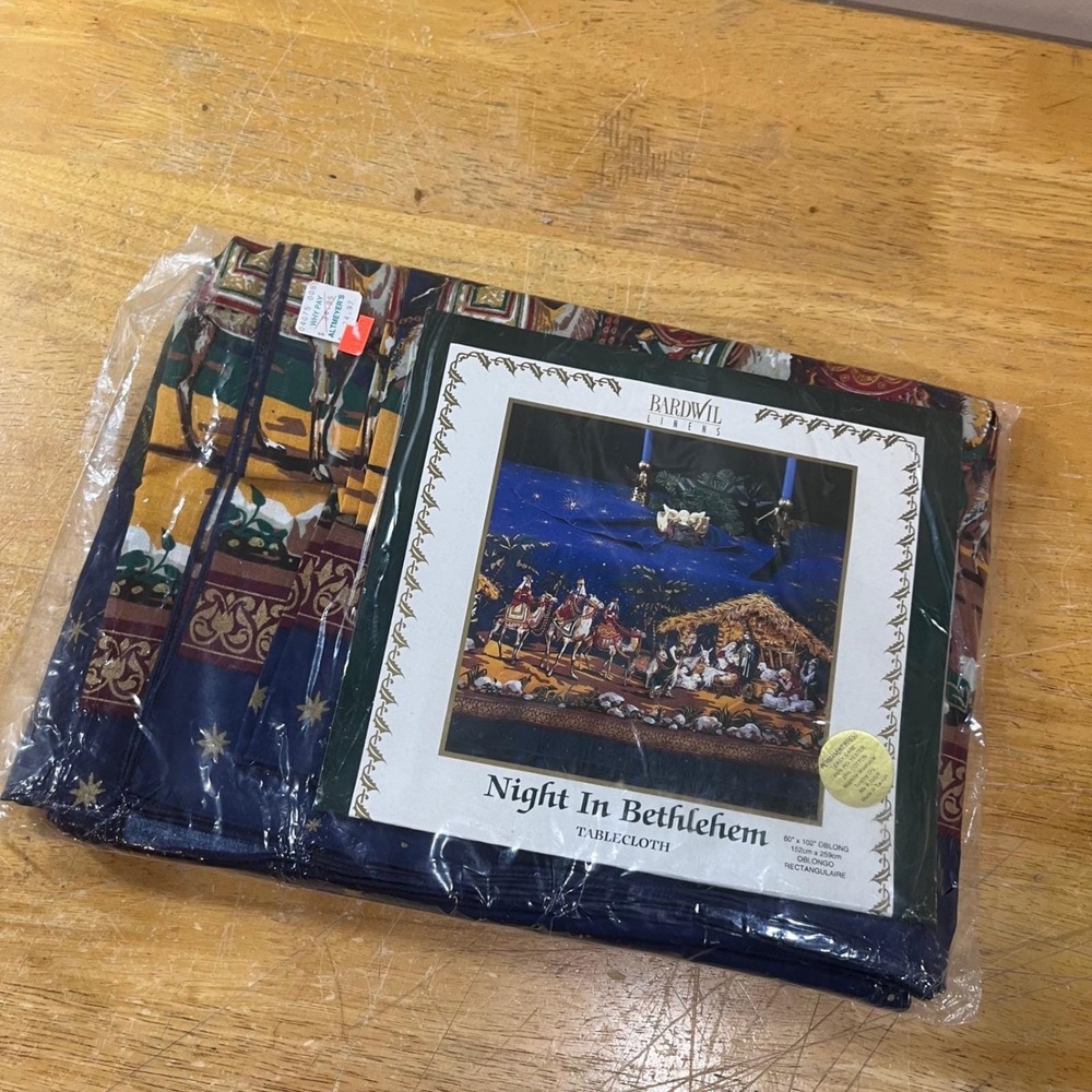 Vtg Bardwil Linens Night In Bethlehem Tablecloth Nativity 60x102 Oblong Navy NEW